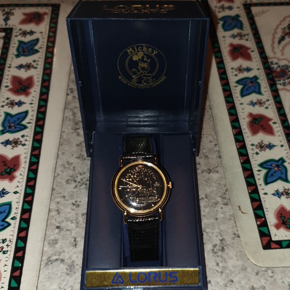 Disneyland Watch (Unisex) made by Lorus